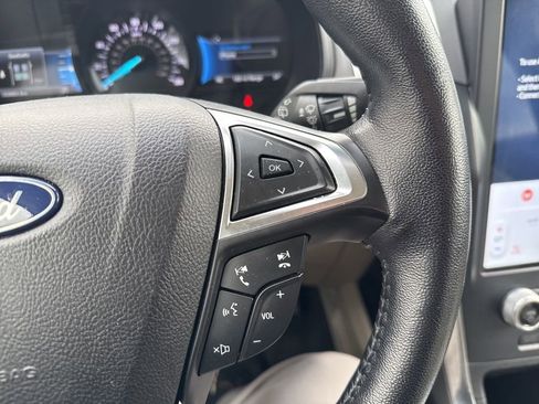 Used 2022 Ford Edge Titanium image 14