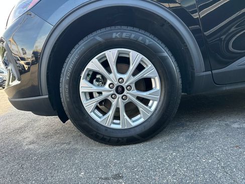 Used 2025 Ford Escape Active AWD/4WD image 28