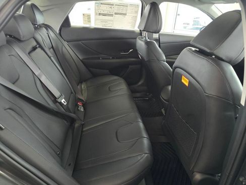 New 2026 Hyundai Elantra Limited image 40