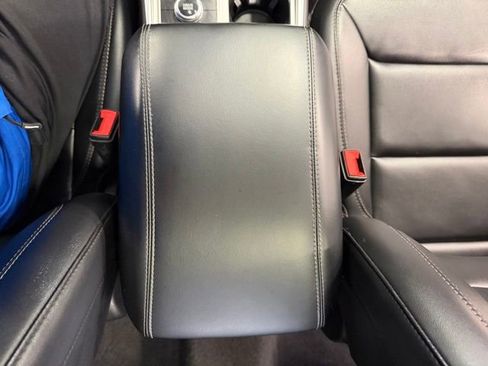 Used 2022 Ford Explorer XLT w/ Equipment Group 202A AWD/4WD image 41