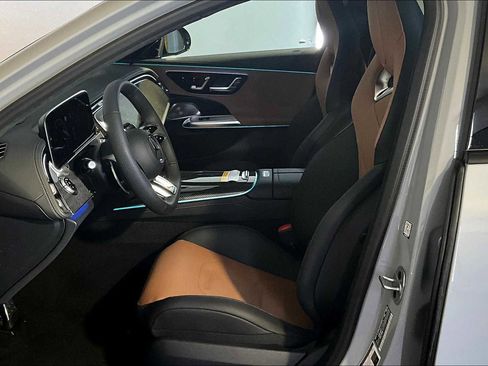 New 2026 Mercedes-Benz E 53 AMG e 4MATIC Sedan image 13