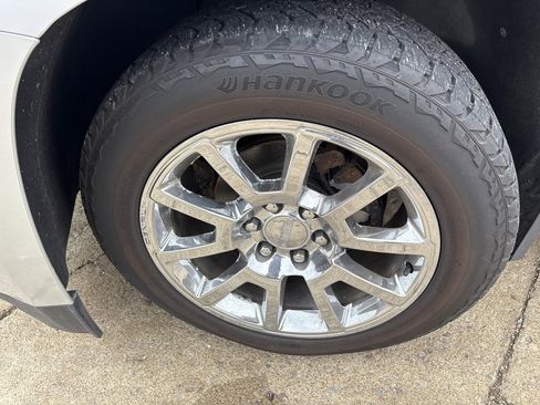 Used 2020 GMC Yukon Denali image 14