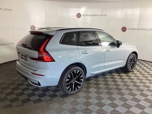 New 2026 Volvo XC60 B5 Ultra w/ Protection Package Premier image 4
