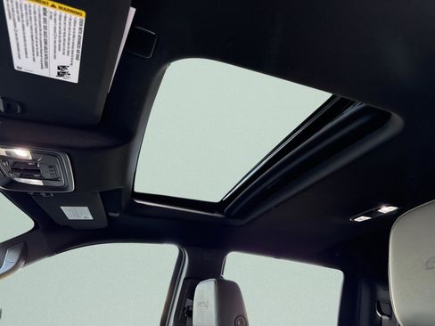 Used 2025 GMC Sierra 1500 AT4 w/ AT4 Premium Package image 36