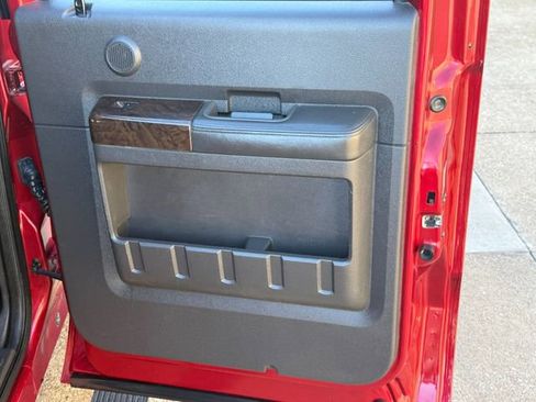 Used 2014 Ford F250 Platinum w/ FX4 Off-Road Package image 25