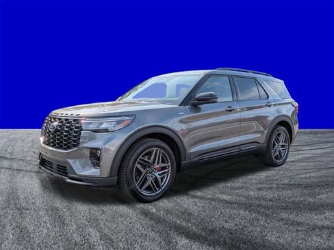 Certified 2026 Ford Explorer ST-Line w/ ST-Line Street Pack RWD image 8