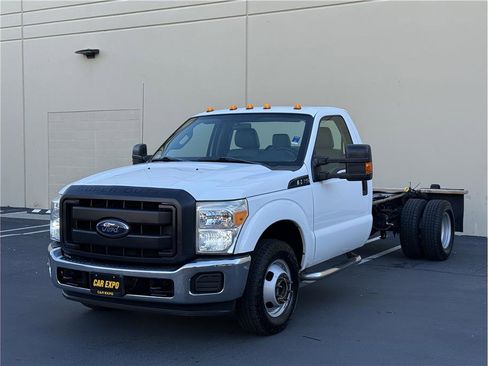 Used 2015 Ford F350 XL w/ Power Equipment Group image 4