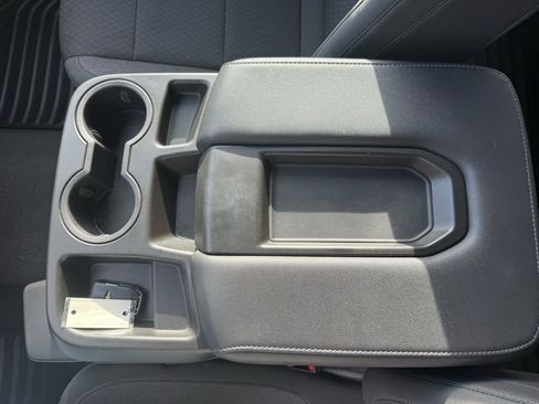 Used 2021 Chevrolet Silverado 1500 LT image 39