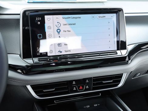 New 2026 Volkswagen Atlas Cross Sport SEL image 25