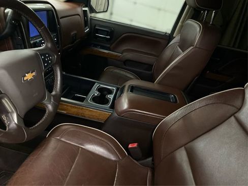 Used 2014 Chevrolet Silverado 1500 High Country w/ High Country Premium Package image 10