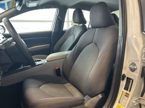 Used 2024 Toyota Camry LE image 15