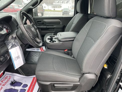 New 2025 RAM 3500 Tradesman image 27