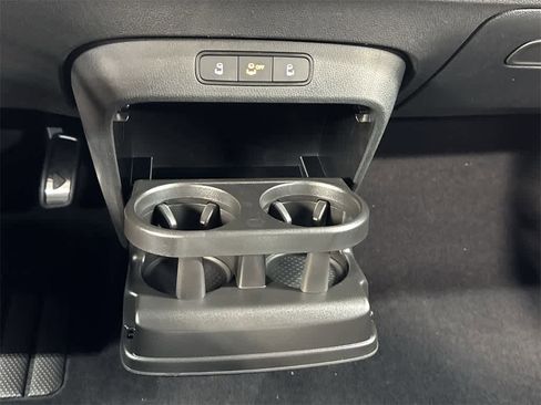 New 2025 Volkswagen ID. Buzz Pro S image 23