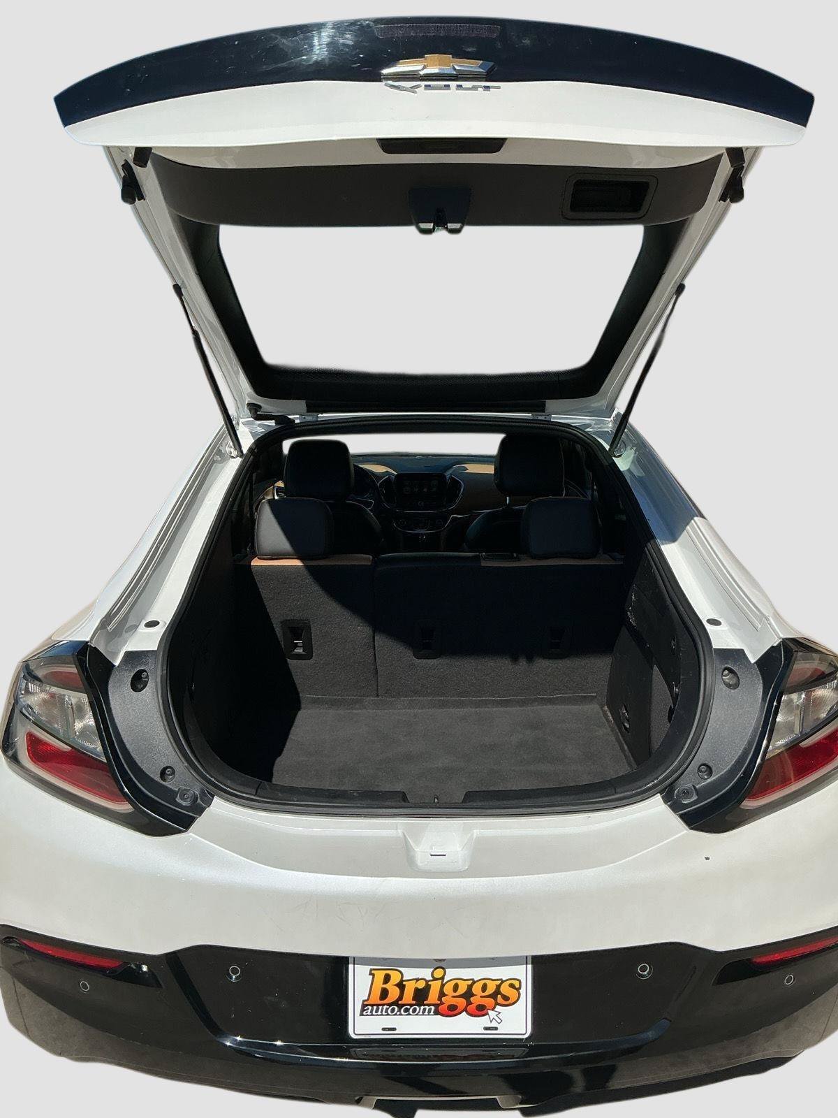 Used 2018 Chevrolet Volt Premier w/ Driver Confidence Package FWD image 20