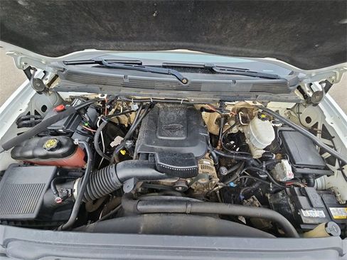 Used 2017 GMC Sierra 2500 SLE image 17