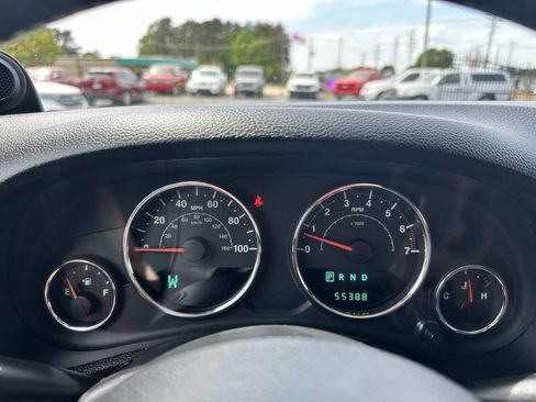 Used 2012 Jeep Wrangler Sahara w/ Connectivity Group image 16