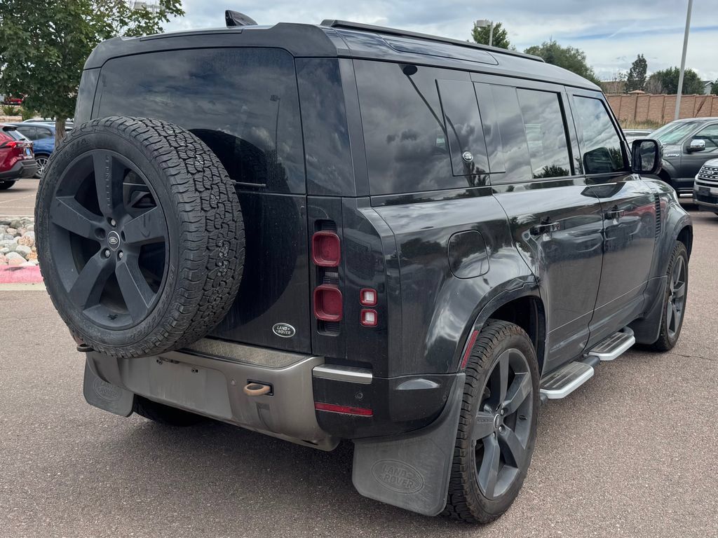 Used 2022 Land Rover Defender 110 X-Dynamic HSE AWD/4WD image 6