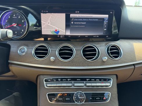 Used 2018 Mercedes-Benz E 300 4MATIC image 34