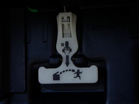 Used 2021 RAM 2500 Power Wagon w/ 75th Anniversary Edition image 8