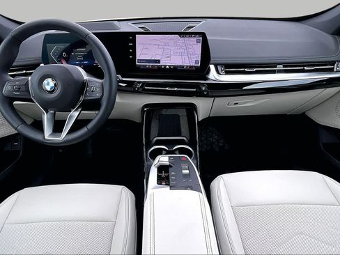 Used 2026 BMW X1 xDrive28i w/ Technology Package AWD/4WD image 16