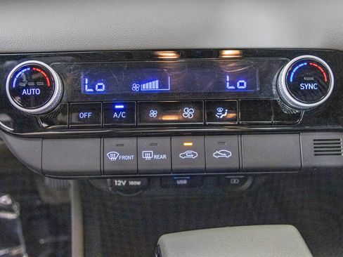 Used 2022 Hyundai Elantra SEL w/ Cargo Package image 25