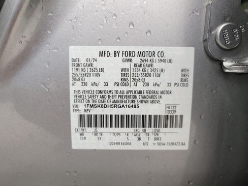 Used 2024 Ford Explorer XLT w/ Equipment Group 202A AWD/4WD image 28