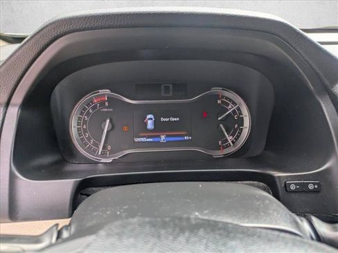 Certified 2017 Honda Pilot Touring image 10