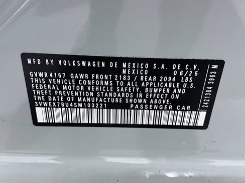Certified 2025 Volkswagen Jetta SE FWD image 28