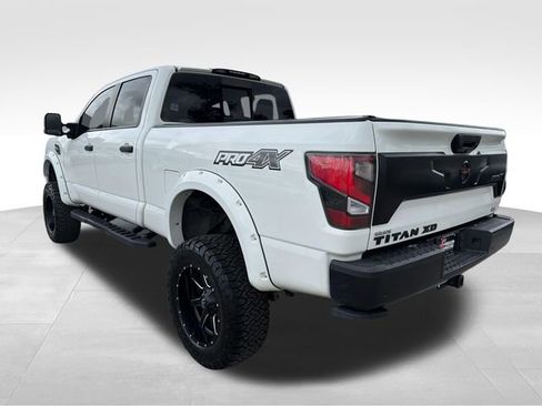 Used 2021 Nissan Titan PRO-4X w/ Pro-4x Convenience Package AWD/4WD image 5
