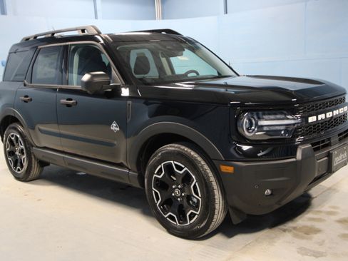 New 2026 Ford Bronco Sport Outer Banks w/ Outer Banks Tech Package+ AWD/4WD image 1