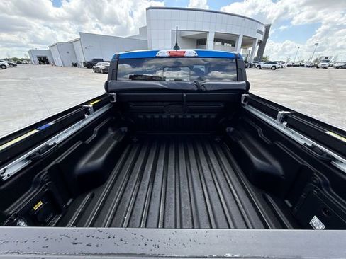 Used 2025 Ford Maverick Lariat AWD/4WD image 23