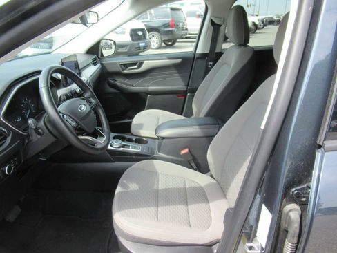 Used 2022 Ford Escape SE w/ SE Sport Appearance Package image 23