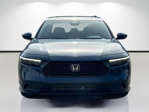 Used 2023 Honda Accord EX image 8