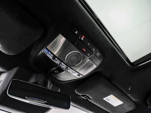 Used 2025 Mercedes-Benz G 63 AMG 4MATIC image 43