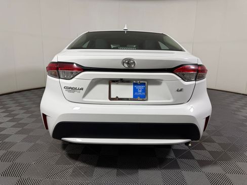 Used 2022 Toyota Corolla LE image 8