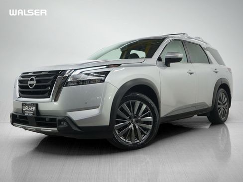 Used 2022 Nissan Pathfinder SL w/ SL Premium Package AWD/4WD image 1