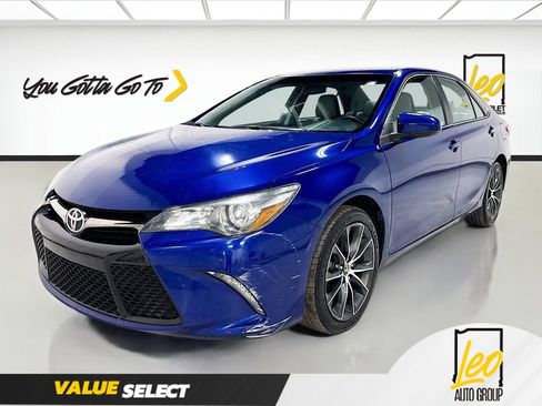 Used 2016 Toyota Camry XSE FWD image 1