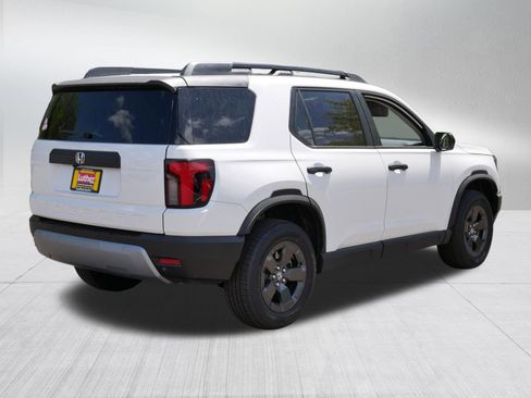 Certified 2026 Honda Passport RTL image 7