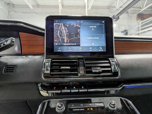 Used 2020 Lincoln Navigator L Reserve w/ Equipment Group 208A Reserve image 33