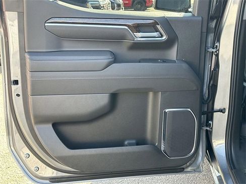 New 2026 GMC Sierra 1500 Elevation w/ LPO, Elevation Black Package image 24