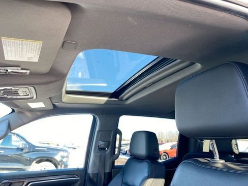 Used 2022 Chevrolet Silverado 1500 LTZ w/ LTZ Premium Package image 18