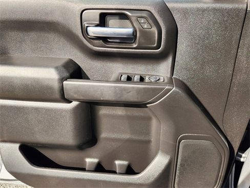 Used 2025 Chevrolet Silverado 1500 Custom image 22