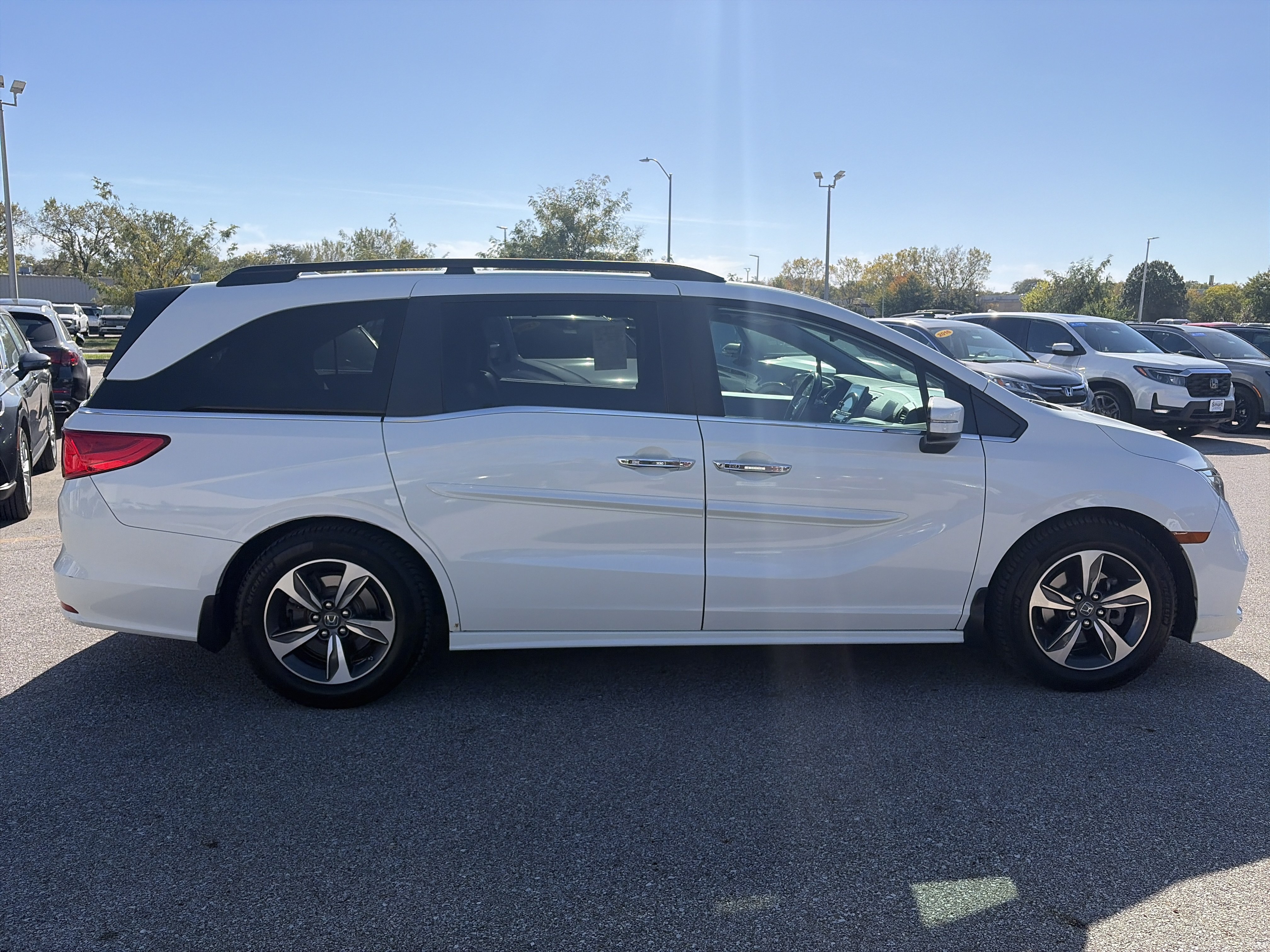 Used 2018 Honda Odyssey Touring image 4
