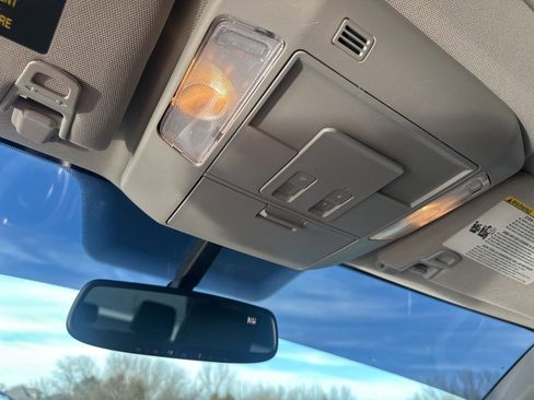 Used 2015 Toyota Tundra Platinum image 26