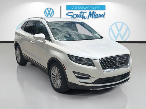 Used 2019 Lincoln MKC Premiere FWD image 1