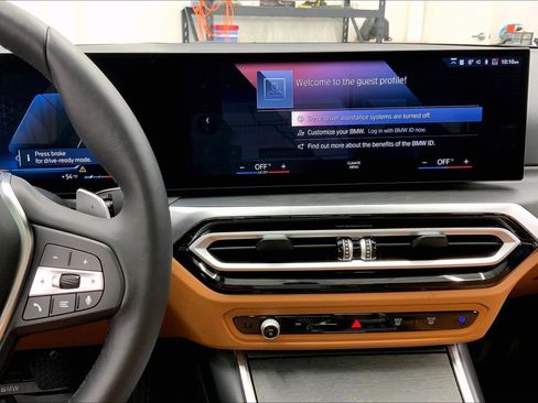 Used 2024 BMW 330i xDrive Sedan w/ Convenience Package image 5