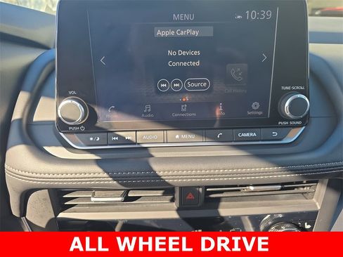 Used 2024 Nissan Rogue SV w/ SV Premium Package image 23