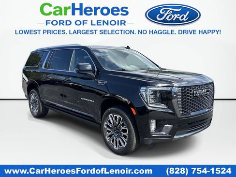 Used 2023 GMC Yukon XL Denali Ultimate AWD/4WD image 1