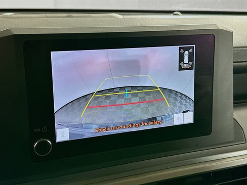 Used 2025 Toyota Tacoma SR5 image 22