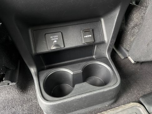 Used 2021 Toyota Sienna XSE w/ XSE Plus Package image 27